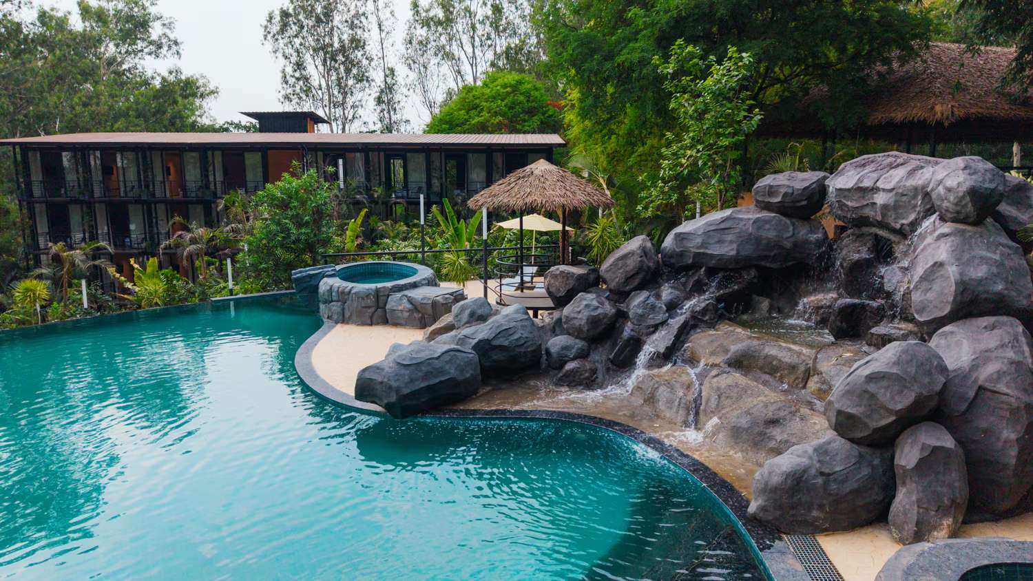 Area 83 Adventure Resort
